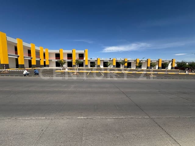 LOCALES EN VENTA, PLAZA COMERCIAL EL PORTAL, AVE.GUILLERMO PRIETO LUJAN, CHIH.