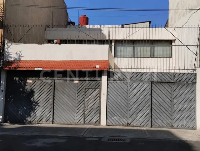 Casa en venta en Viaducto Piedad, Iztacalco, CDMX.
