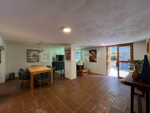 CASA EN RENTA EN VALLE DE BRAVO