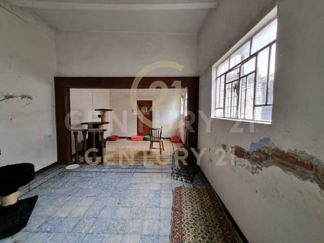 OPORTUNIDAD ÚNICA EN EL CORAZÓN DE PUEBLA: CASA EN VENTA PARA DESARROLLAR