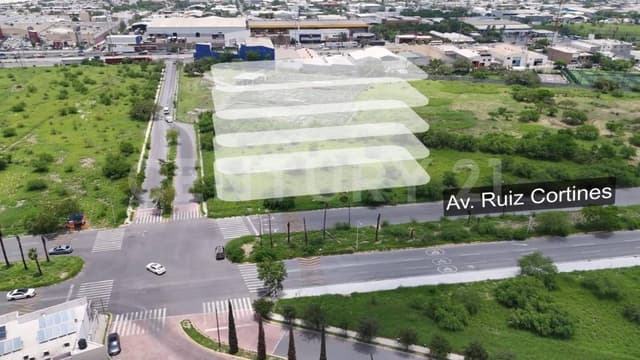 Terreno Comercial en Venta sobre Av. Ruiz Cortines, Uso Mixto, 5,600 m²