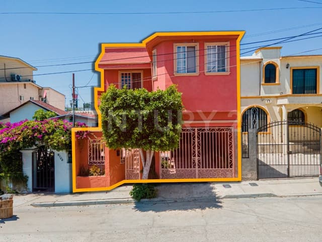 CASA EN VENTA EN FRACCIONAMIENTO LAS AMERICAS, TIJUANA BC
