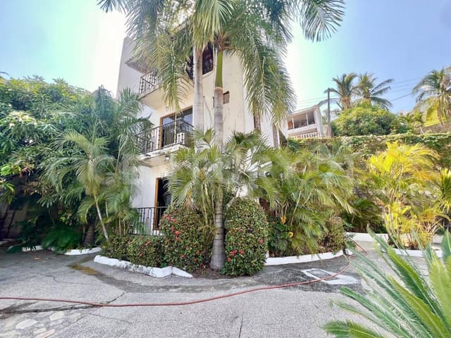 CASA EN VENTA EN FRACCIONAMIENTO LAS PLAYAS, ACAPULCO, GRO.