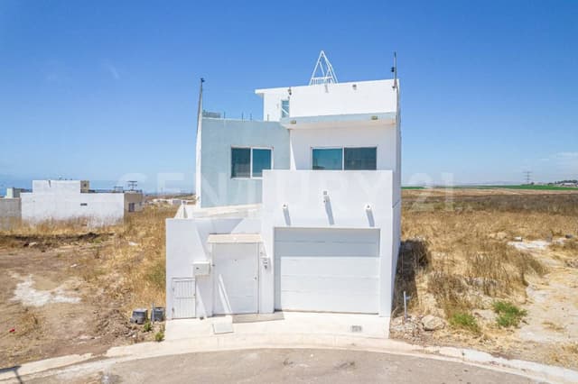 VENTA DE CASA EN PUNTA AZUL, ROSARITO, BAJA CALIFORNIA.