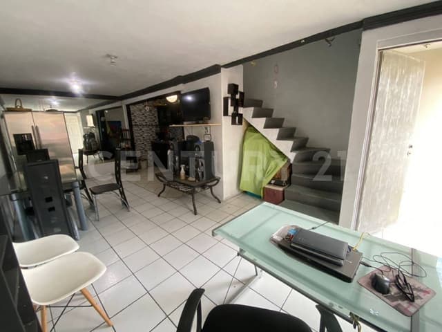 CASA EN VENTA MISION DE LAS CALIFORNIAS CASA BLANCA, TIJUANA BAJA CALIFORNIA.