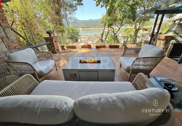 Casa en renta en la costera Valle de Bravo