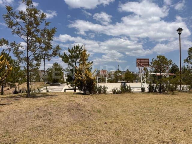 Departamento en planta baja en La Florida con ubicación privilegiada