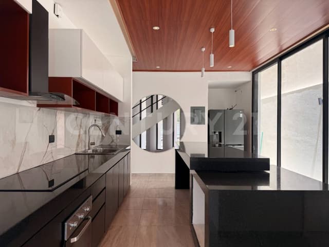 CASA EN VENTA DE OPORTUNIDAD EN VIA CUMBRES
