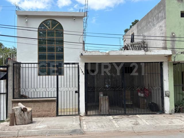 CASA EN VENTA, Callejon Juan de la Barrera #1186 Ote, Jiquilpan 2
