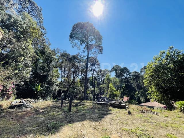 TERRENO EN VENTA EN FONTANA BRAVA, AVÁNDARO, VALLE DE BRAVO