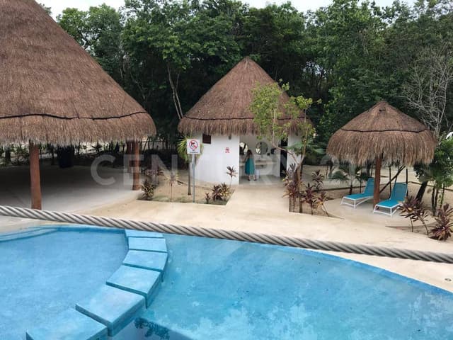 VENTA DE LOTE RESIDENCIAL A UNOS PASOS DE LA ALBERCA Y AMENIDADES DH01121