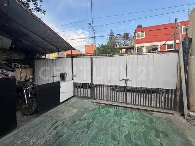 Casa duplex para remodelar en venta - Col. Avante, Coyoacán, CDMX