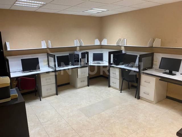 OFICINAS EN RENTA EN COL. UNIDAD NACIONAL, CD. MADERO, TAMAULIPAS.