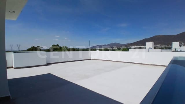 Casa de 4 recamaras en Venta en Lomas de Banthí, SJR, Querétaro.
