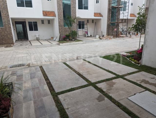 CASAS EN VENTA EN CONJUNTO CERRADO, SALIDA A FORJADORES Y PERIFERICO