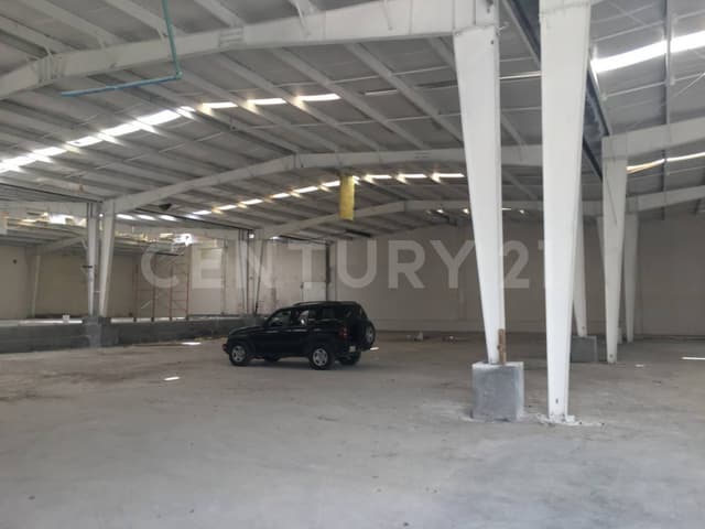 Se Renta bodega 5,300 m2 en el poniente de Saltillo