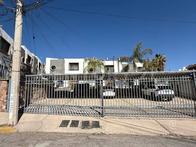 DEPARTAMENTO AMUEBLADO EN RENTA EN LOMAS DEL SANTUARIO CHIH, CHIH.