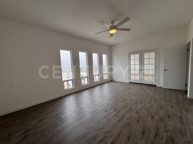 CASA EN VENTA EN LOMAS DE VALLE VERDE, ENSENADA
