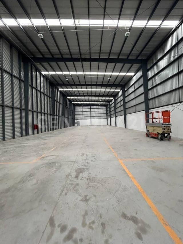 SE RENTA BODEGA 1,000 EN SALTILLO