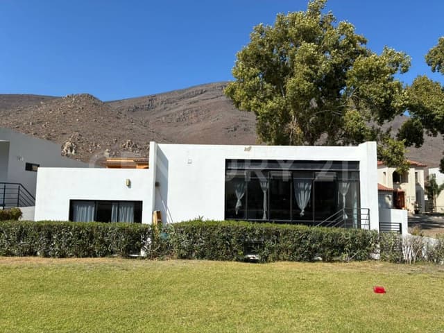 Casa Semi amueblada en Renta en Baja Country Club ubicada en Ensenada, B.C