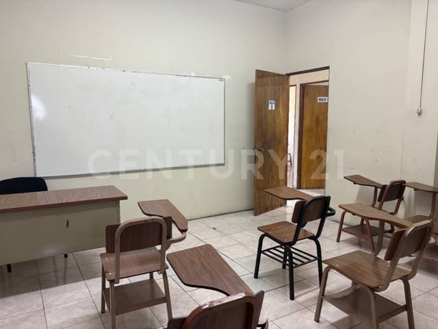 Edificio en Renta para Escuela, Oficinas o Consultorios – Centro de Apodaca
