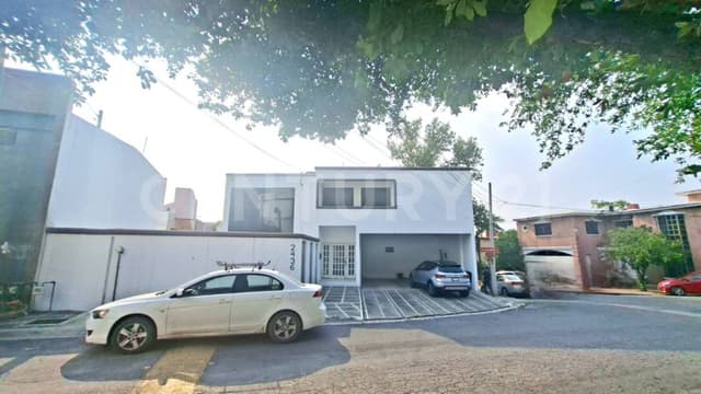 Casa en Venta en Contry La Silla
