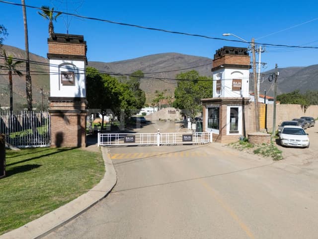 Terreno en venta, Baja Country Club, Ensenada, Baja California