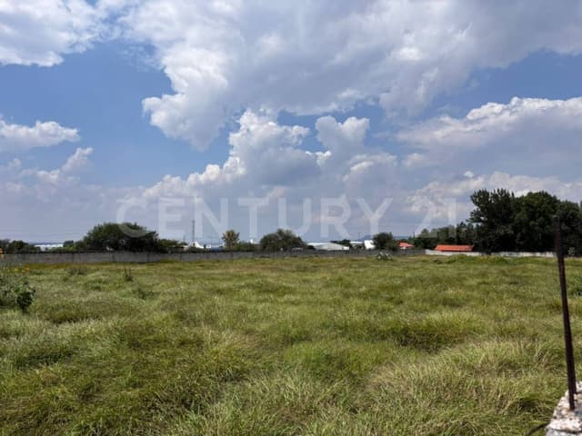 SE VENDE TERRENO CON EXCELENTE UBICACION