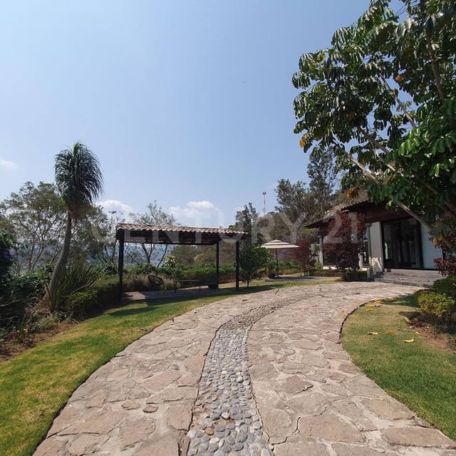 CASA EN RENTA EN VALLE DE BRAVO VISTA AL LAGO, EN SAN GASPAR