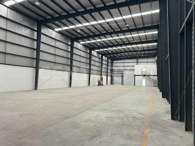 SE RENTA BODEGA 1,000 EN SALTILLO