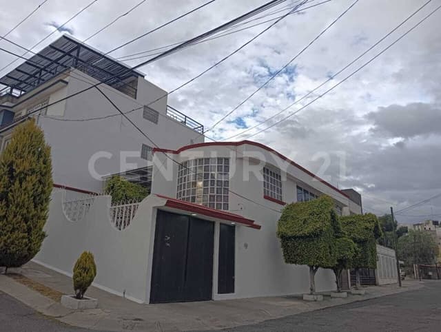 Venta Bonita Casa recién remodelada en Atizapán