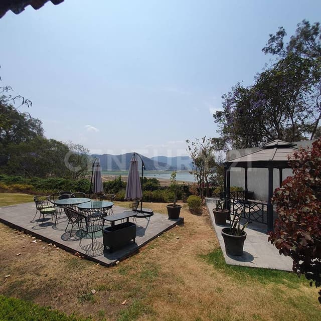 DEPARTAMENTO EN RENTA EN VALLE DE BRAVO VISTA AL LAGO, EN SAN GASPAR.