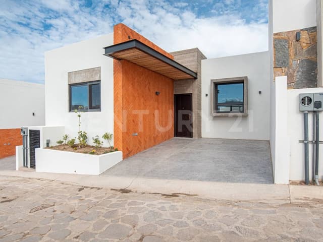 CASA EN VENTA FRACCIONAMIENTO A LAL ORILLA DEL MAR ROSARITO B.C.