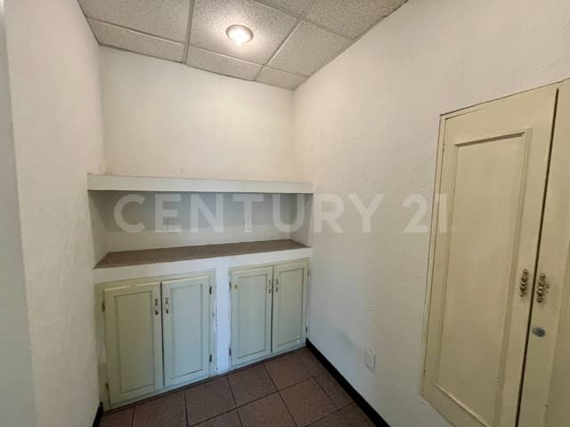 Renta oficina en Torre Saltillo