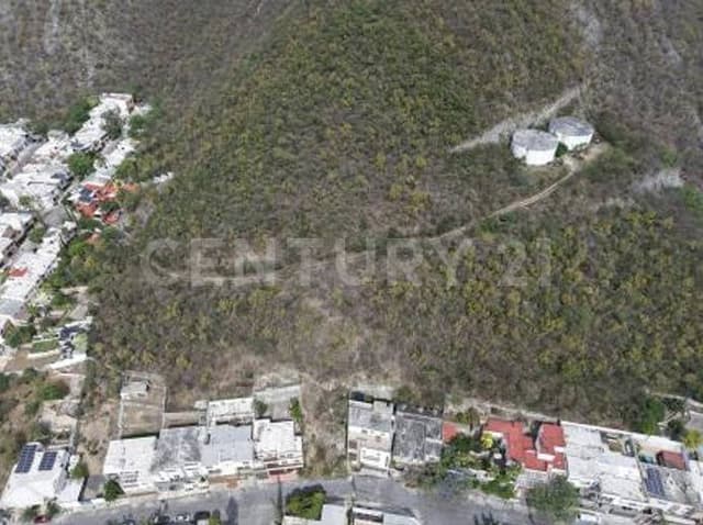 TERRENO EN VENTA EN COL. CONTRY LA SILLA EN GUADALUPE, N.L.