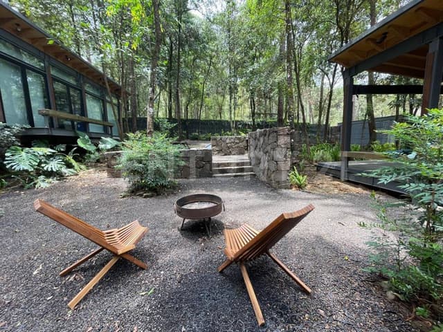 CASA EN EL BOSQUE AVÁNDARO, VALLE DE BRAVO