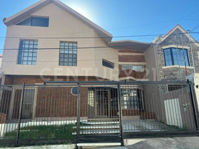 Casa En Renta Fracc. Campanario, Chihuahua