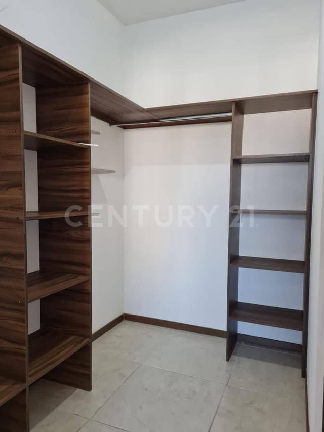 Se renta departamento Semiamueblado en CAÑADAS SAN LORENZO ZAPOPAN NORTE