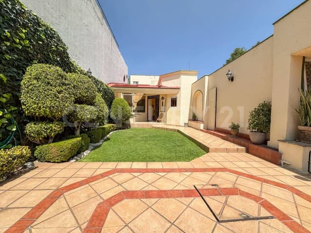 Venta de Casa en Jardines del Pedregal de San Angel