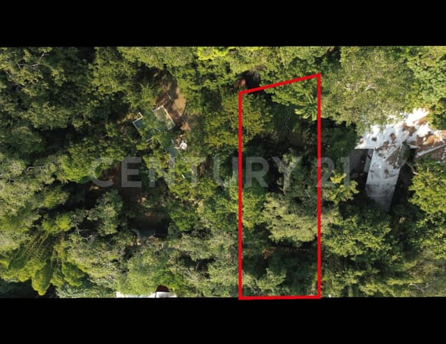 Terreno en el centro de Comala