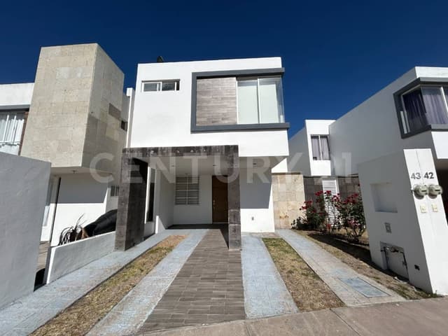 Casa en venta en lomas de san Isidro Juriquilla Queretaro