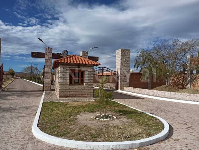 Terreno en Venta en Fracc. CAMPESTRE QUINTAS LOS SAUCES, Durango, Dgo., México