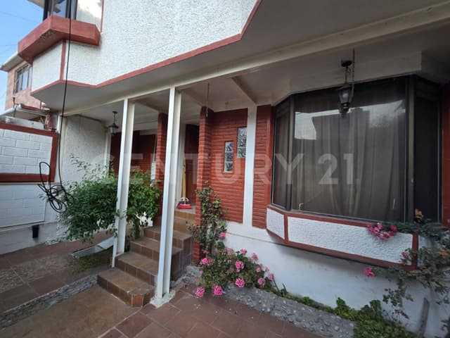 Casa en Zona Exclusiva de Coacalco