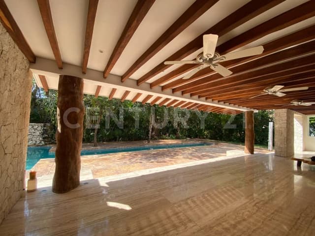 Exclusiva propriedad en venta en Puerto Aventuras, Riviera Maya.