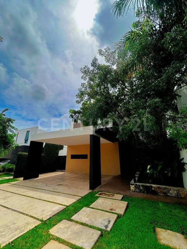 CASA RESIDENCIAL EN VENTA MERIDA CHOLUL, YUCATÁN