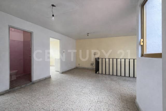 Venta de Casa con local adjunto en Moctezuma 2a Secc., Venustiano Carranza, CDMX