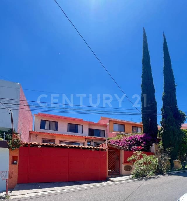 CASA EN VENTA, LOMA DORADA, QUERETARO