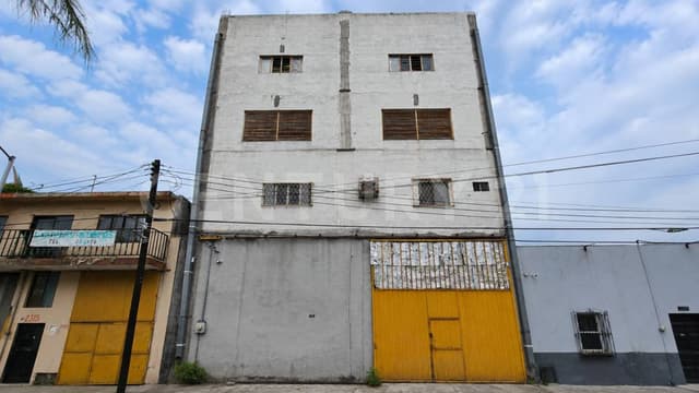 Centro Operativo Urbano Vertical en Venta | Colonia Industrial, Monterrey