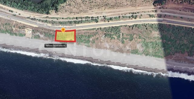 EN VENTA TERRENO FRENTE AL MAR Y FRENTE A LA AUTOPISTA EN MANZANILLO