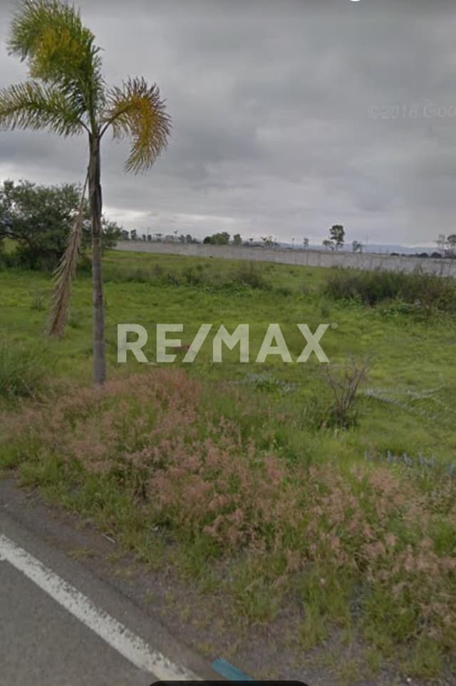 TERRENO COMERCIAL VENTA CIUDAD MADERAS QUERETARO